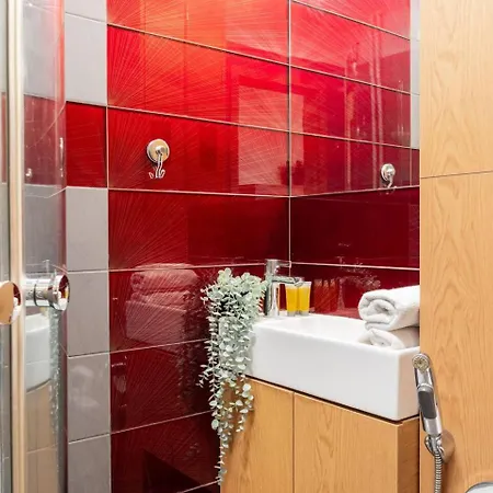 Amber City Center Apartment *